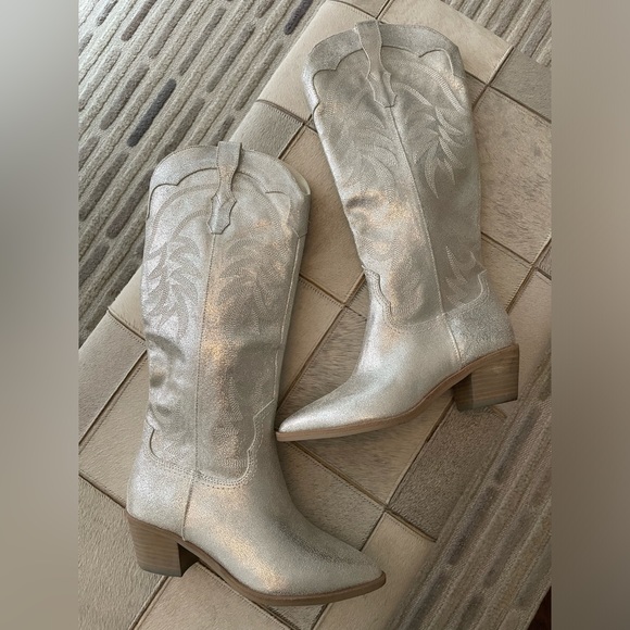 Dolce Vita Solida Leather Silver Metallic Embroidered Cowboy Western Boots Sz 7 - Picture 2 of 16
